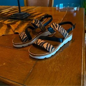 Nine West sandals size 8